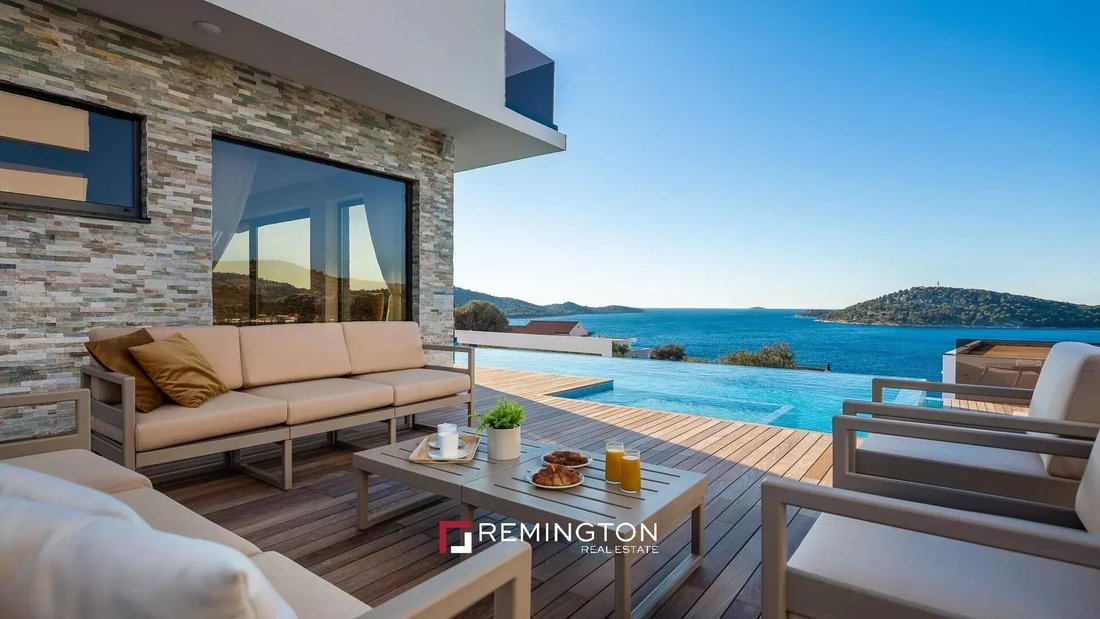 Villa in Gradska cetvrt Varos, Sibenik, Sibenik-Knin County 2 - 15175245