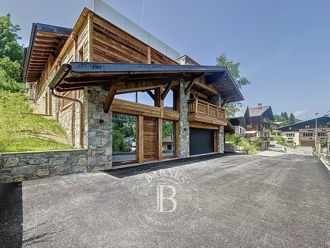 Chalet in Les Gets, Auvergne-Rhône-Alpes, France 4 - 12698904