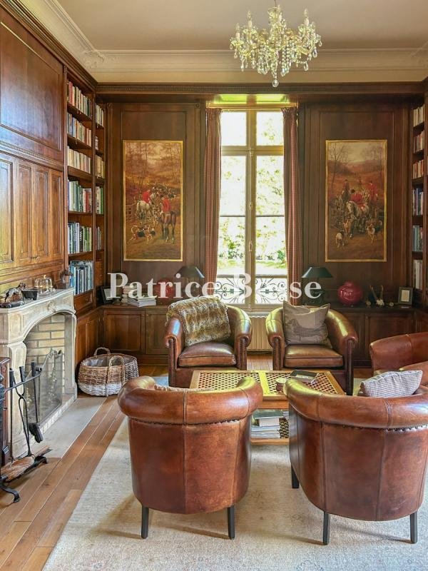 Whispers of the Wild: A Secluded 110-Hectare Hunting Domain in Auvergne’s Golden Heart
