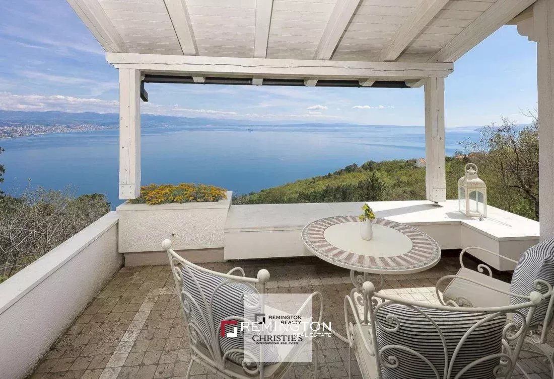 Villa in Grad Opatija, Primorje-Gorski Kotar County, Croatia 2 - 15175256