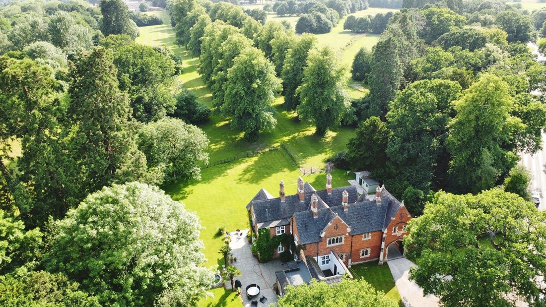 House in Dunchurch, England 3 - 15681566