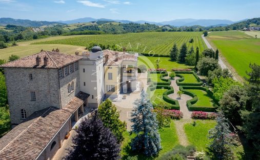 Villa a Fornovo di Taro, Emilia-Romagna, Italia 1