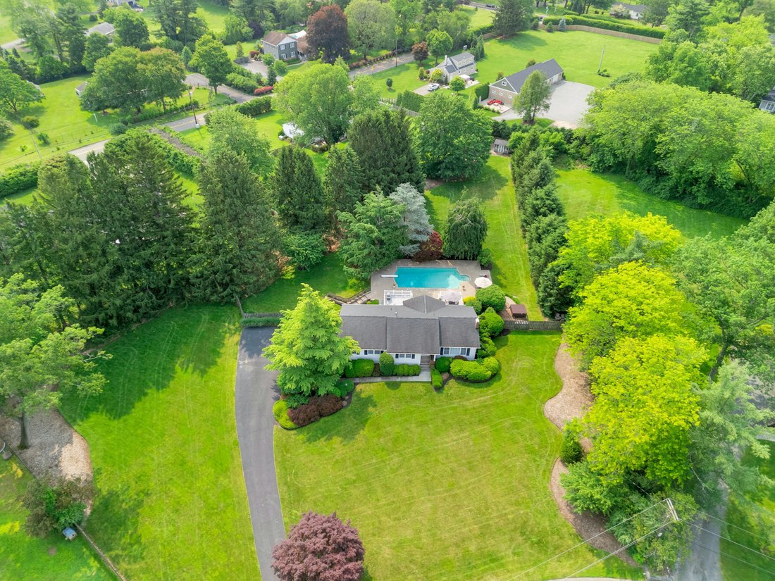 House in Mendham, New Jersey, United States 3 - 15782272