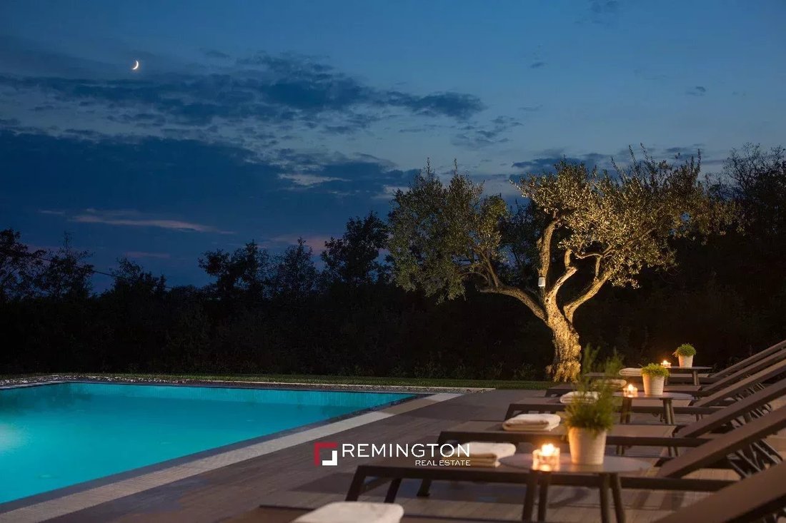 Villa in Porec, Istria County, Croatia 2 - 13294409