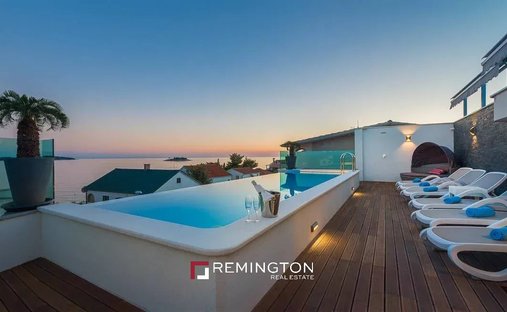 Villa in Gradska cetvrt Varos, Sibenik, Sibenik-Knin County 1