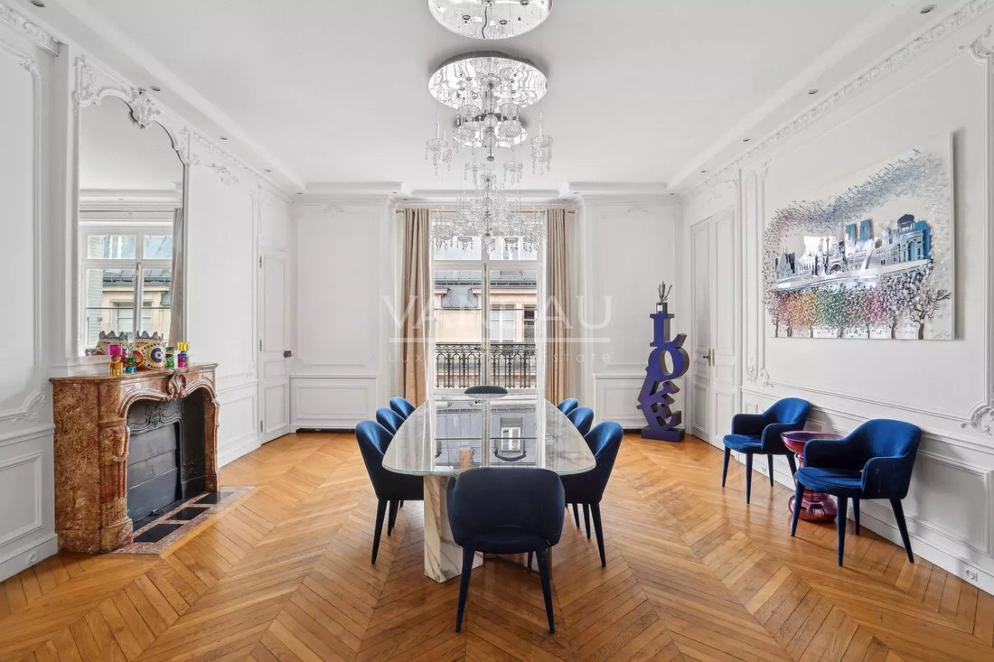 Apartment in Porte Dauphine, Paris 16e Arrondissement, Paris 1 - 15659392