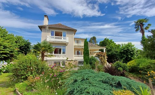 House in Nay, Nouvelle-Aquitaine, France 1