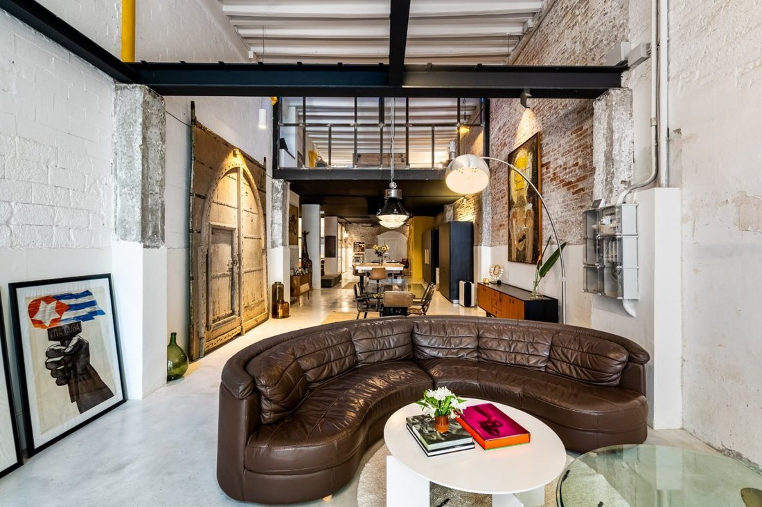 Apartment in Sants-Montjuic, Barcelona, Spain 3 - 15784517