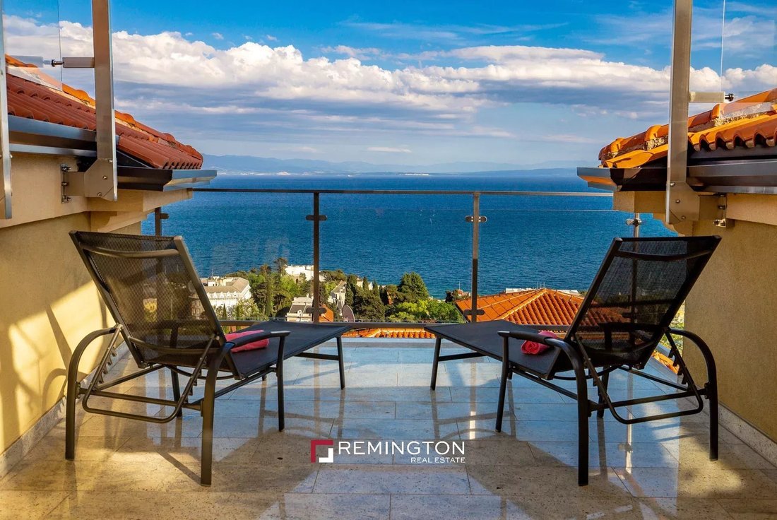 Villa in Grad Opatija, Primorje-Gorski Kotar County, Croatia 1 - 14408479