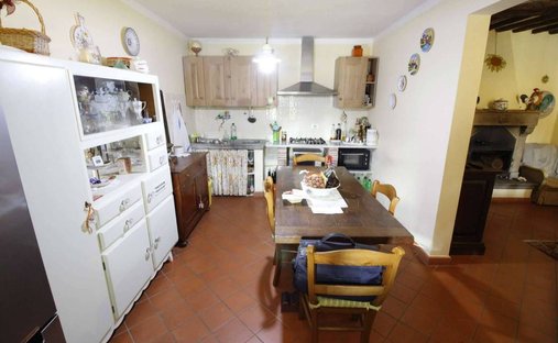 Villa in Center, Capannori, Tuscany 1