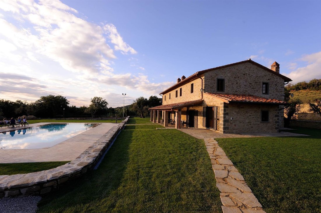 Castiglione del Lago, Umbria, Italy 2 - 15784320