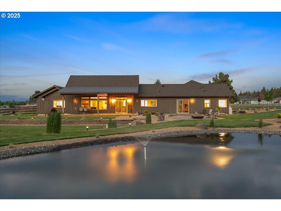 House in Redmond, Oregon, United States 3 - 14642851