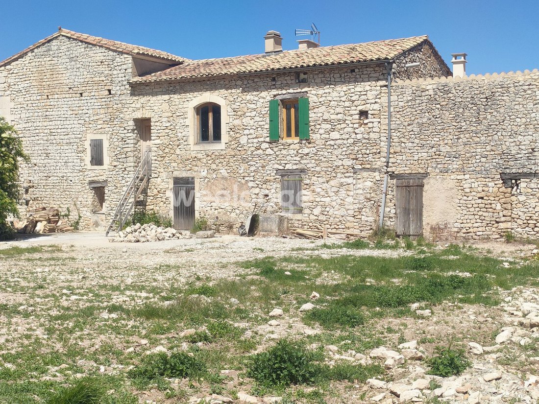 Saint-Christol’s 13th-Century Stone Haven – A Provençal Dream Awakens