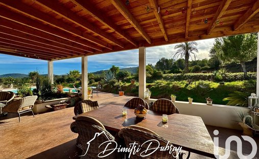 Occitanie Exceptional Property Of Approximately 307 Hectares