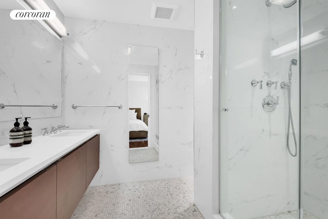 Condo in New York, New York, United States 5 - 15787796