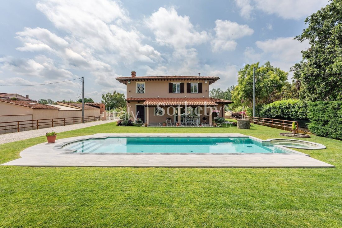 House in Compitese, Capannori, Tuscany 4 - 15787464