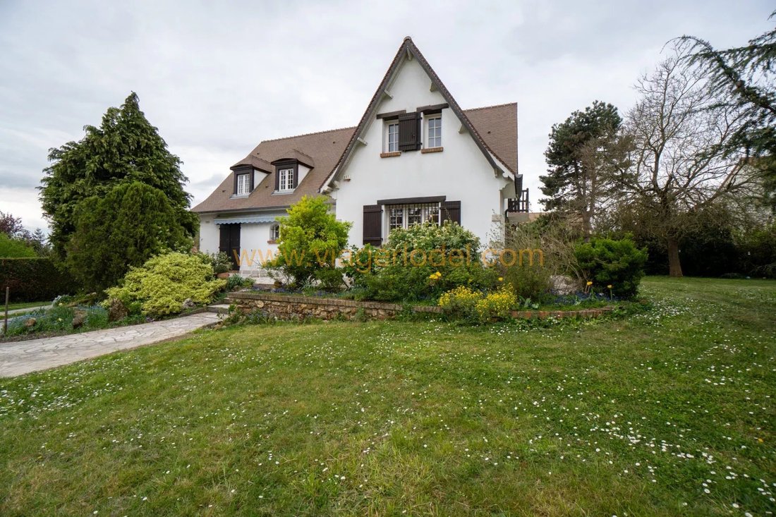 House in Longpont-sur-Orge, Ile-de-France, France 2 - 15782684