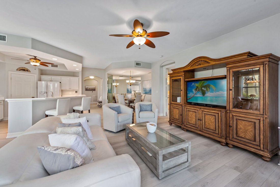 Condo in Naples, Florida, United States 5 - 15782201