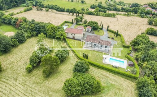 Licci Castle A Private Hidden Tuscan Ancient Castle By Dimore Camisa