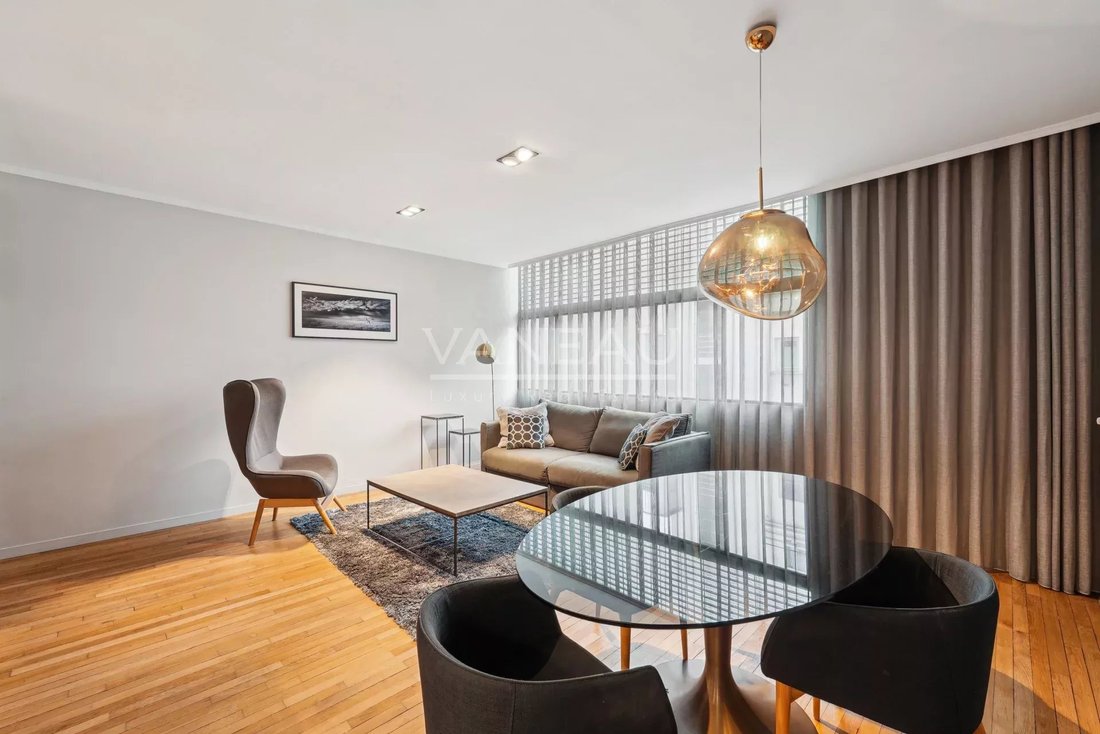 Apartment in Elysées-Madeleine, Paris 8e Arrondissement, Paris 1 - 15162177