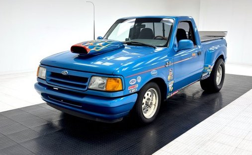 Pro Street Looks/4.0L V6/4-Speed Auto/Dressed To Impress in Morgantown, United States 1