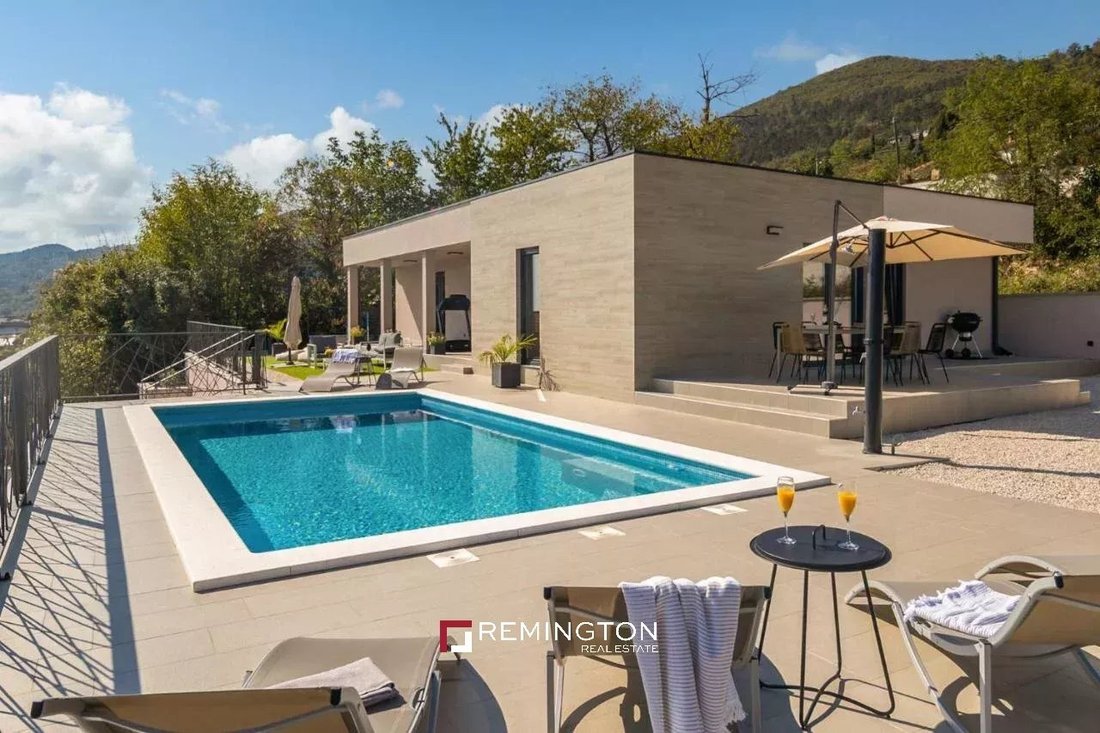 Villa in Grad Opatija, Primorje-Gorski Kotar County, Croatia 1 - 13689136