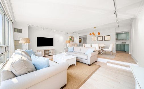 Condo in Oakville, Ontario, Canada 1