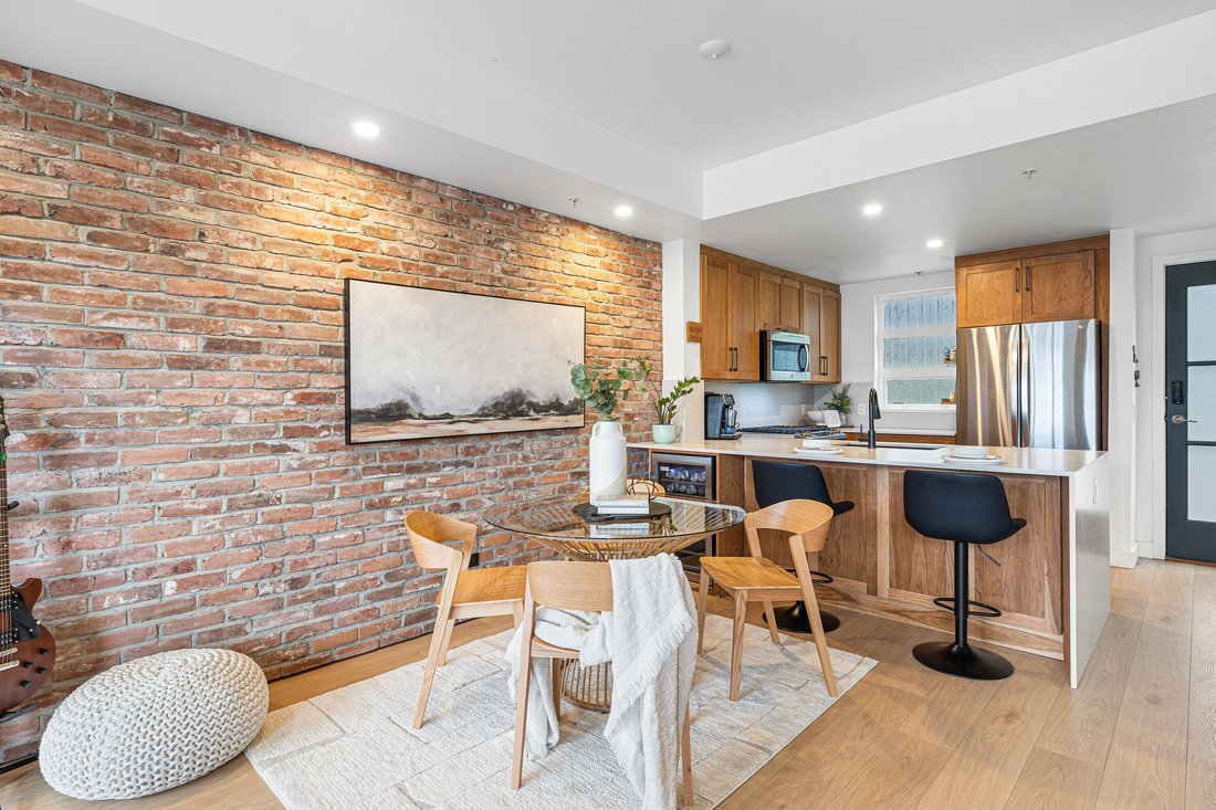 Townhouse in Port Moody, British Columbia, Canada 3 - 15787389
