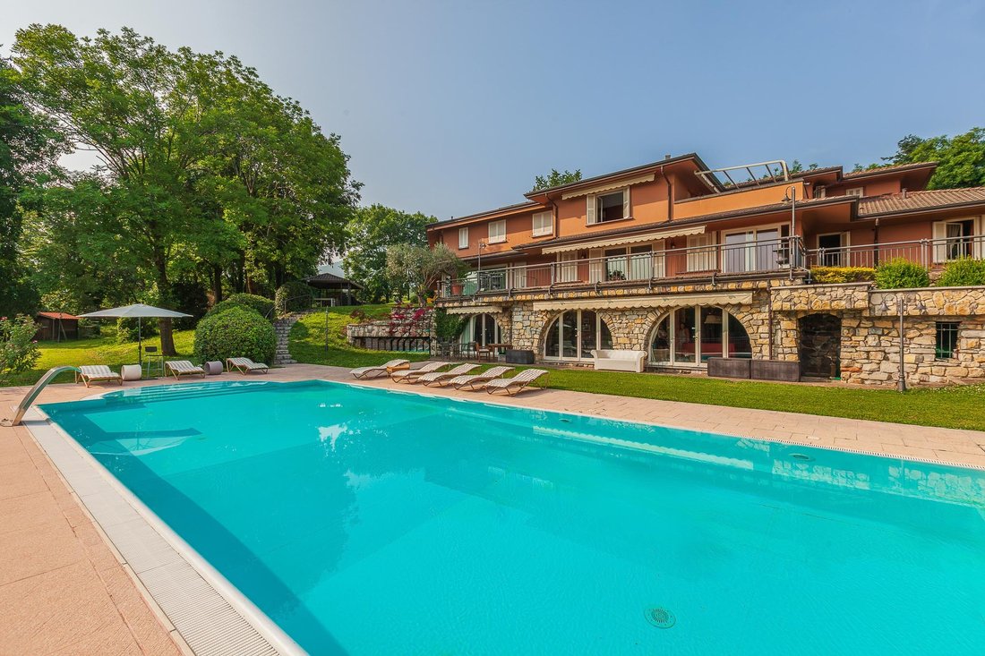 Villa in Longone Al Segrino, Lombardy, Italy 5 - 15169912