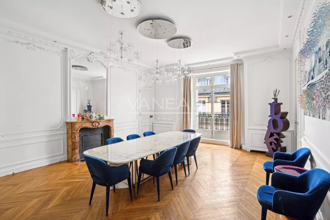 Apartment in Porte Dauphine, Paris 16e Arrondissement, Paris 5 - 15659397
