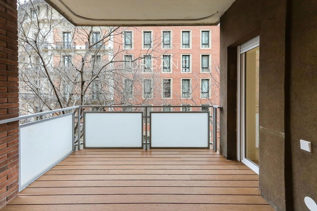 Apartment in Eixample, Barcelona, Spain 3 - 15786096