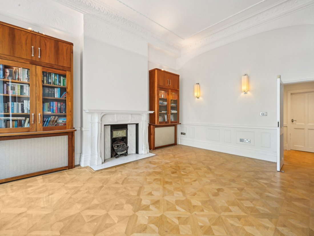 Apartment in South Kensington, Kensington And Chelsea, England 4 - 15784698