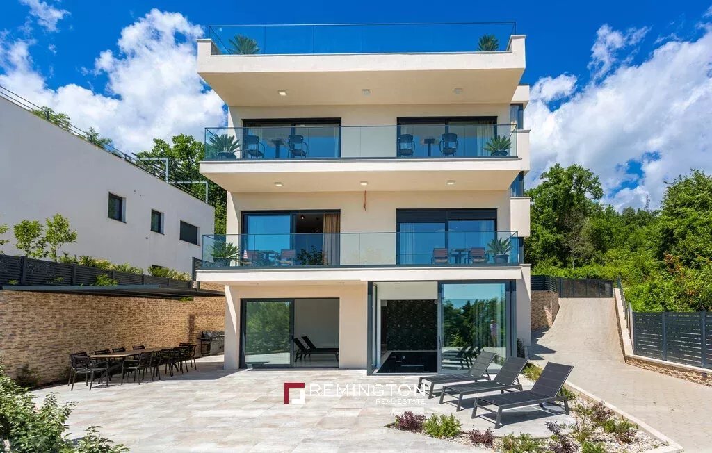 Villa in Grad Opatija, Primorje-Gorski Kotar County, Croatia 1 - 14572294