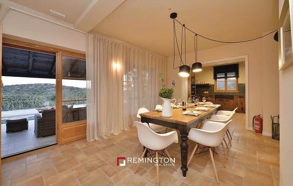 Villa in Gradska cetvrt Varos, Sibenik, Sibenik-Knin County 3 - 14390049