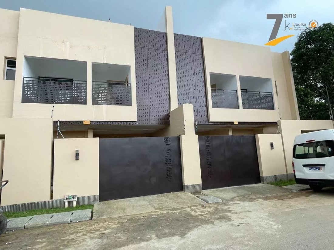 Villa in Abidjan, Abidjan Autonomous District, Côte d'Ivoire 1 - 14782782