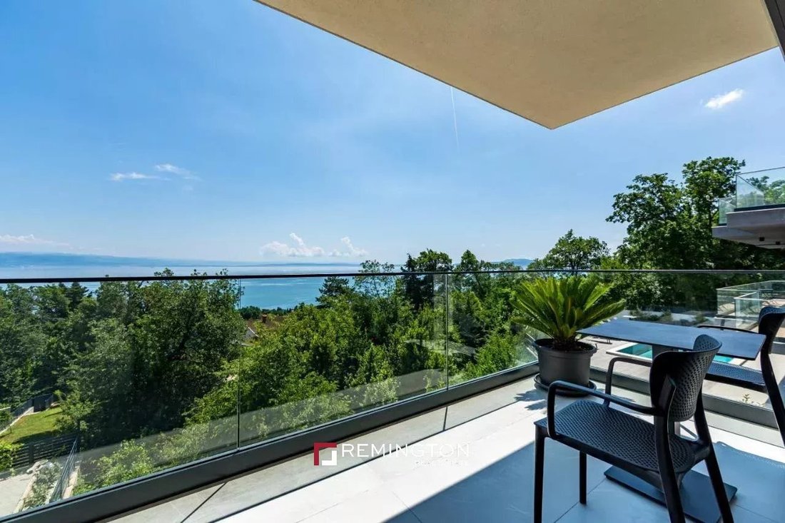 Villa in Grad Opatija, Primorje-Gorski Kotar County, Croatia 4 - 14572294