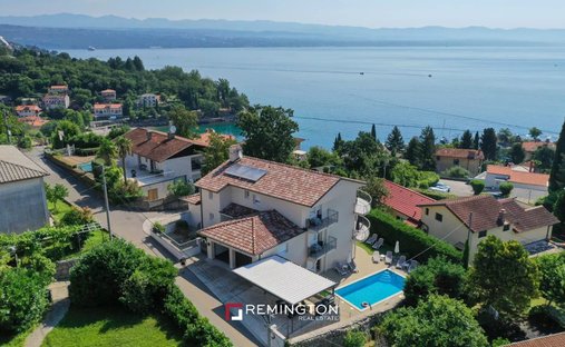 Apartment in Grad Opatija, Primorje-Gorski Kotar County, Croatia 1