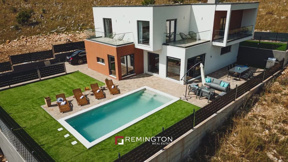 Villa in Sucidar, Split, Split-Dalmatia County 1 - 13294367