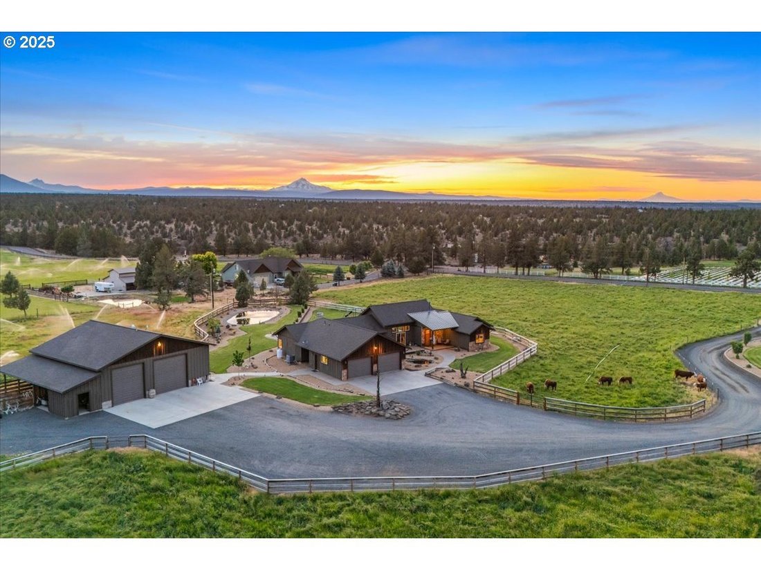 House in Redmond, Oregon, United States 1 - 14642851