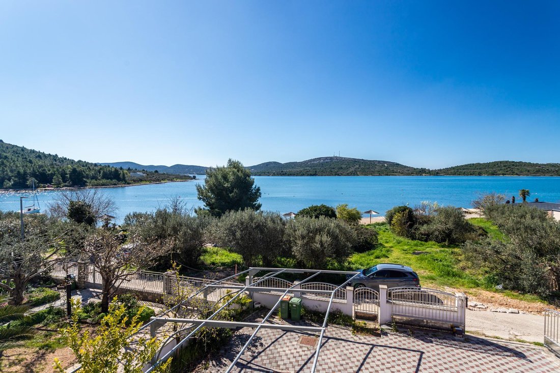 Villa in Pirovac, Sibenik-Knin County, Croatia 1 - 15790054