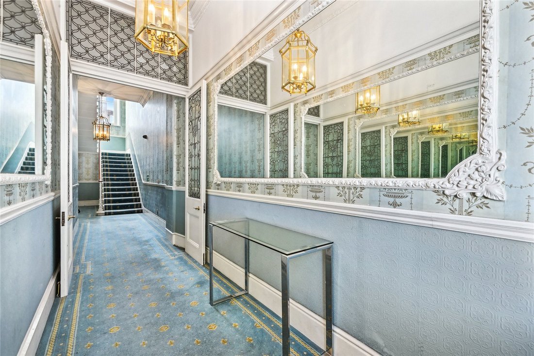 Apartment in South Kensington, Kensington And Chelsea, England 3 - 15782605