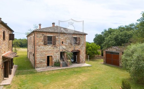 Country House in Lucignano, Tuscany, Italy 1