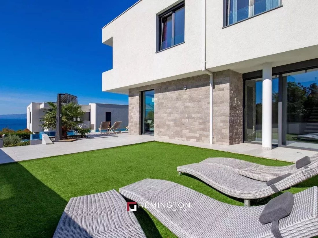 Villa in Mjesni odbor Brascine-Pulac, Grad Rijeka, Primorje-Gorski Kotar County 4 - 13329390