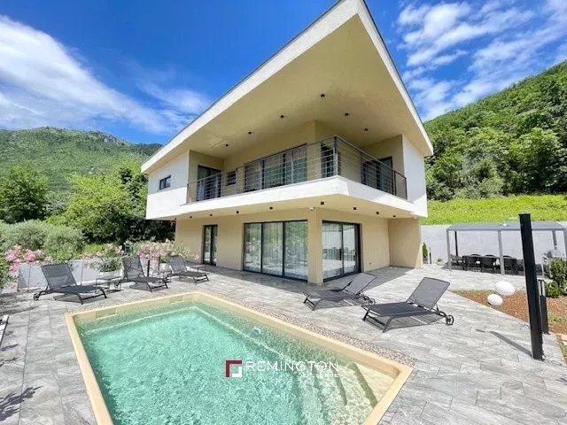 Villa in Grad Opatija, Primorje-Gorski Kotar County, Croatia 1 - 14665021