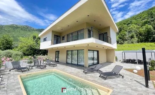 Villa in Grad Opatija, Primorje-Gorski Kotar County, Croatia 1