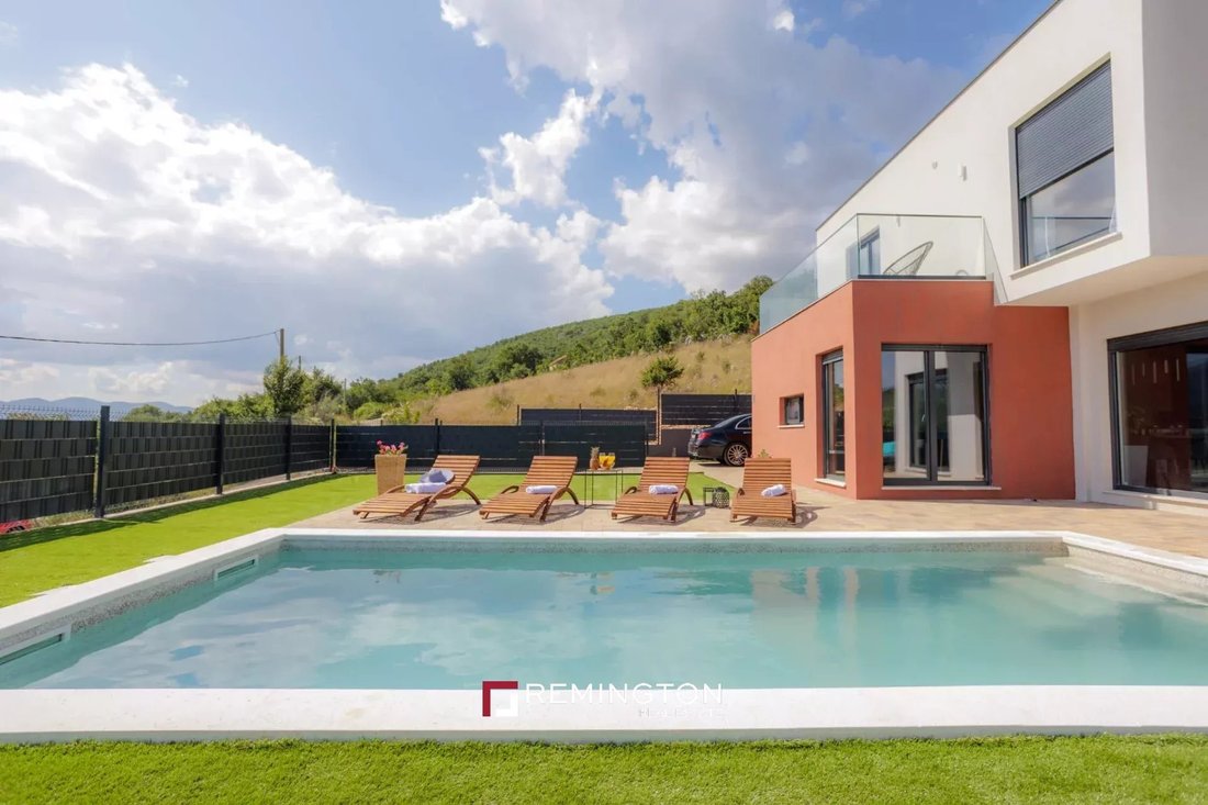 Villa in Sucidar, Split, Split-Dalmatia County 2 - 13294367
