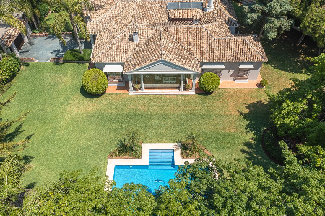 Villa in Guadalmina Alta, San Pedro de Alcantara, Spain 3 - 15782260