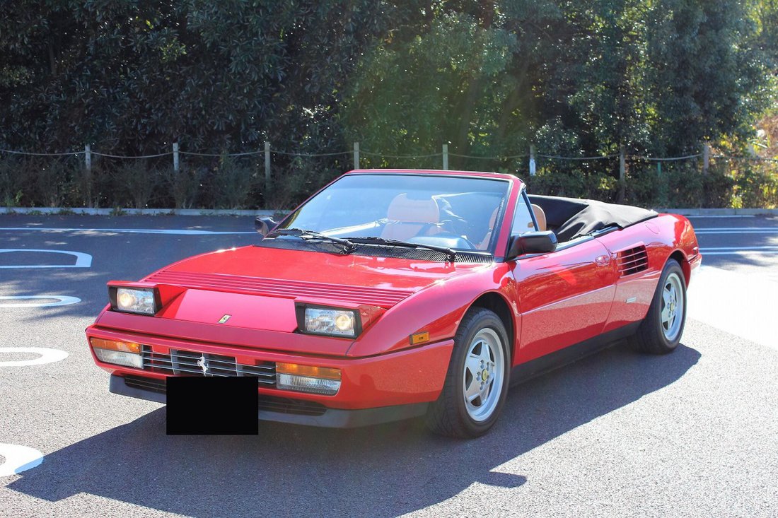 Cabriolet in Shinjuku City, Tokyo, Japan 2 - 15789400