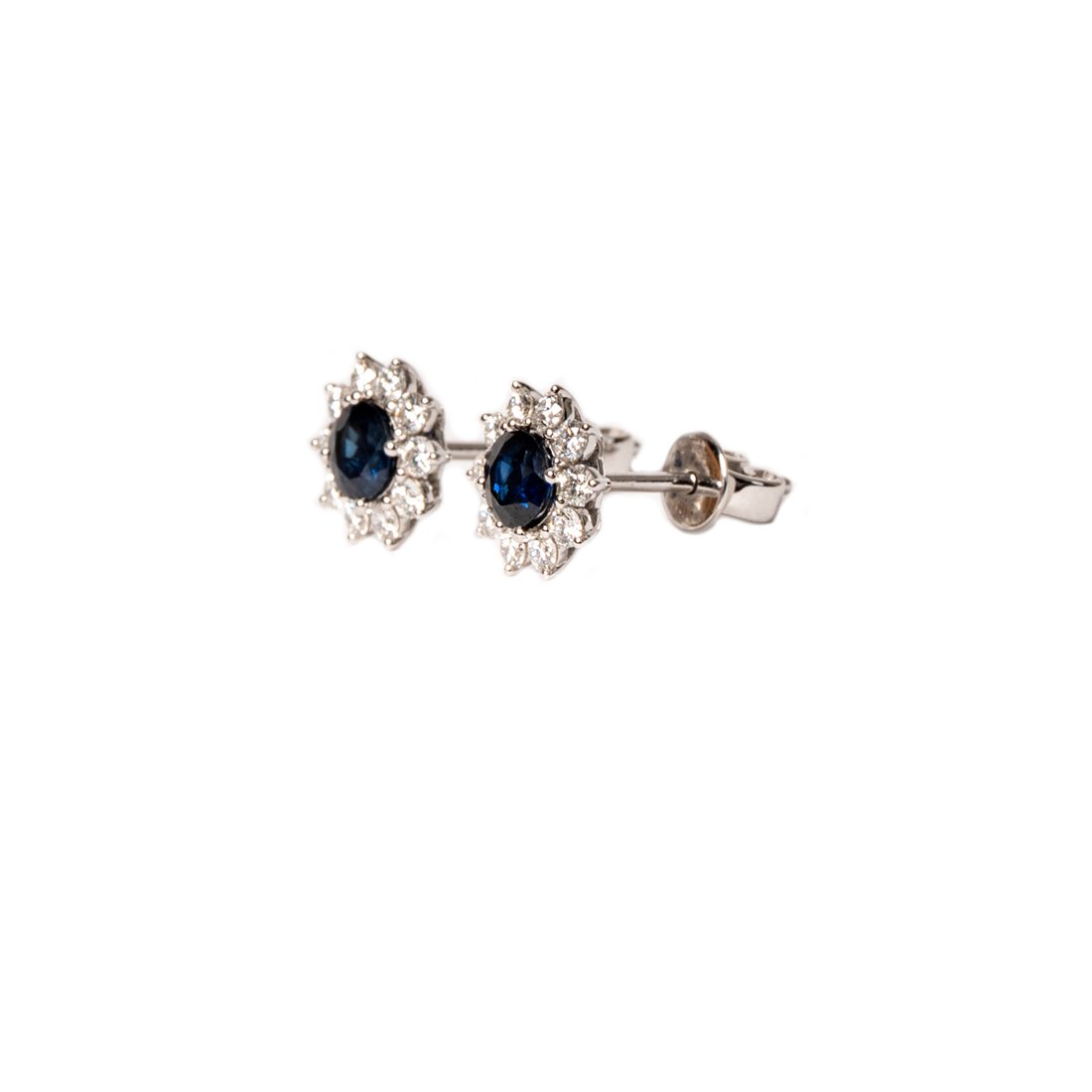 Earring in Tavistock, England, United Kingdom 2 - 15374447