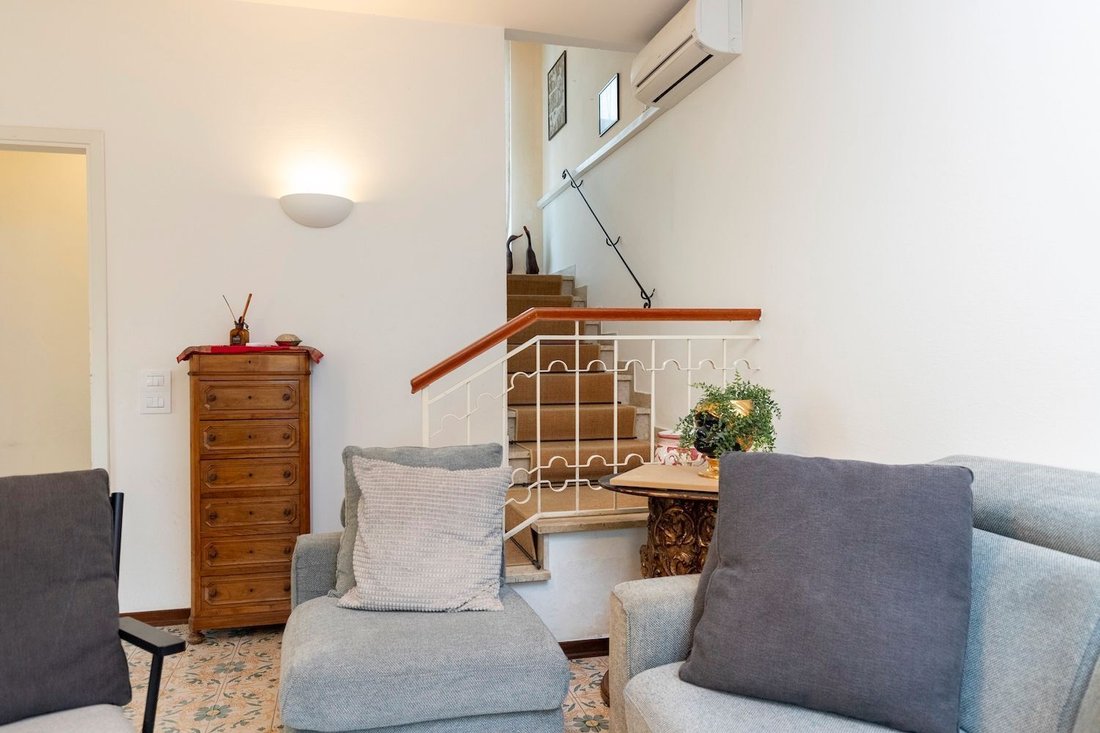 House in Pietrasanta, Tuscany, Italy 1 - 15788395